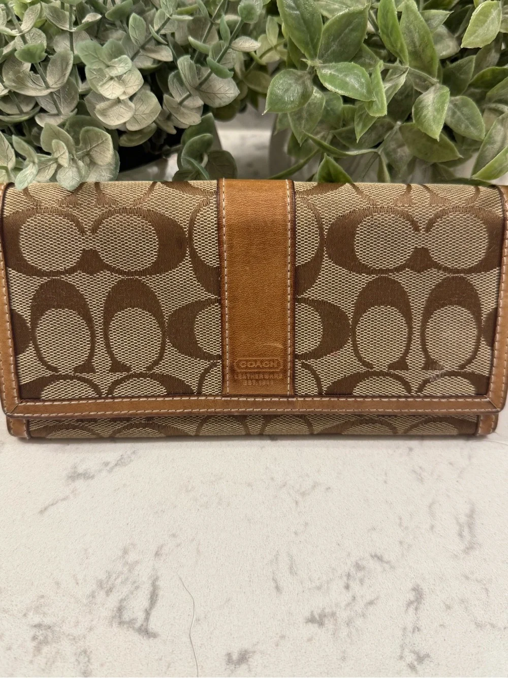 Coach Signature Women's Leather Long Wallet Canvas Jacquard Canvas Used